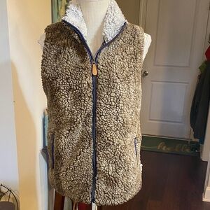 Simply Southern sleeveless Sherpa vest